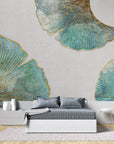 Papier Peint Feuillage – Ginkgos Turquoise et Reflets Dorés