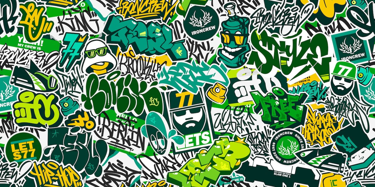 Papier peint graffiti - lettrages urbains vert et blanc