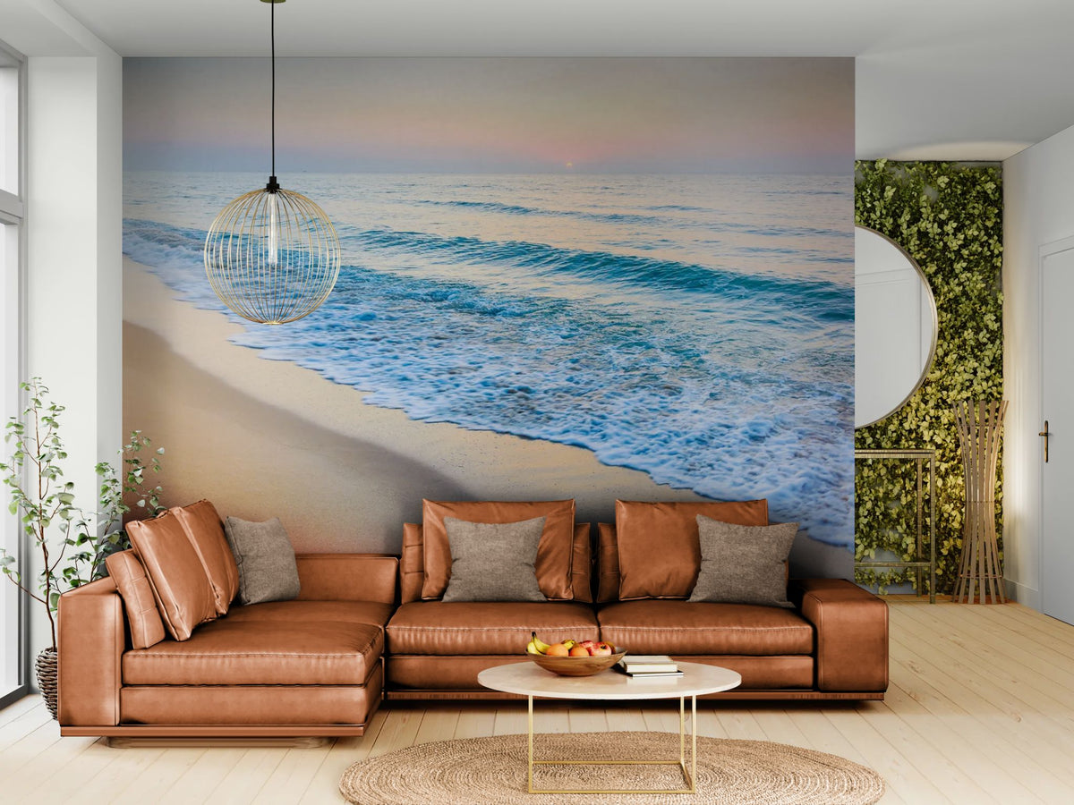 Papier peint plage - Vagues turquoise et sable clair au coucher du soleil