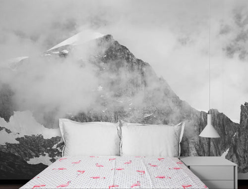 Papier Peint Montagne Noir & Blanc - Sommet Dans les Brumes