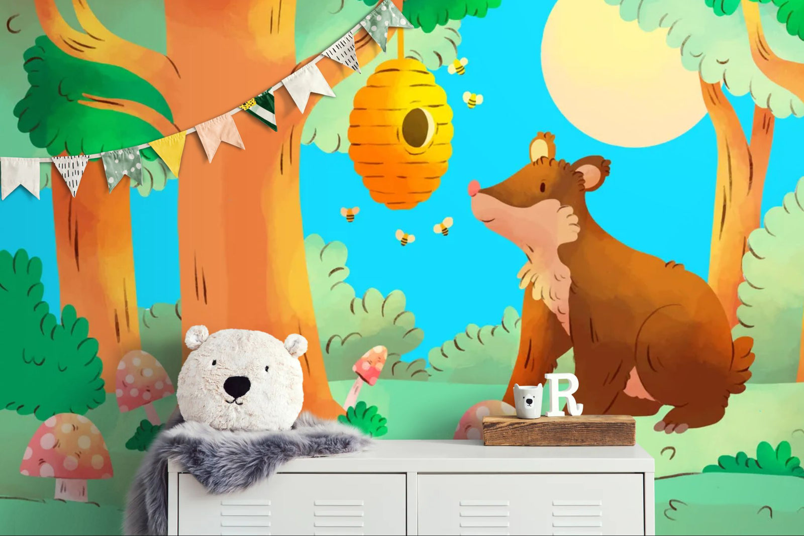 Children's wallpaper – Bear and enchanted forest
