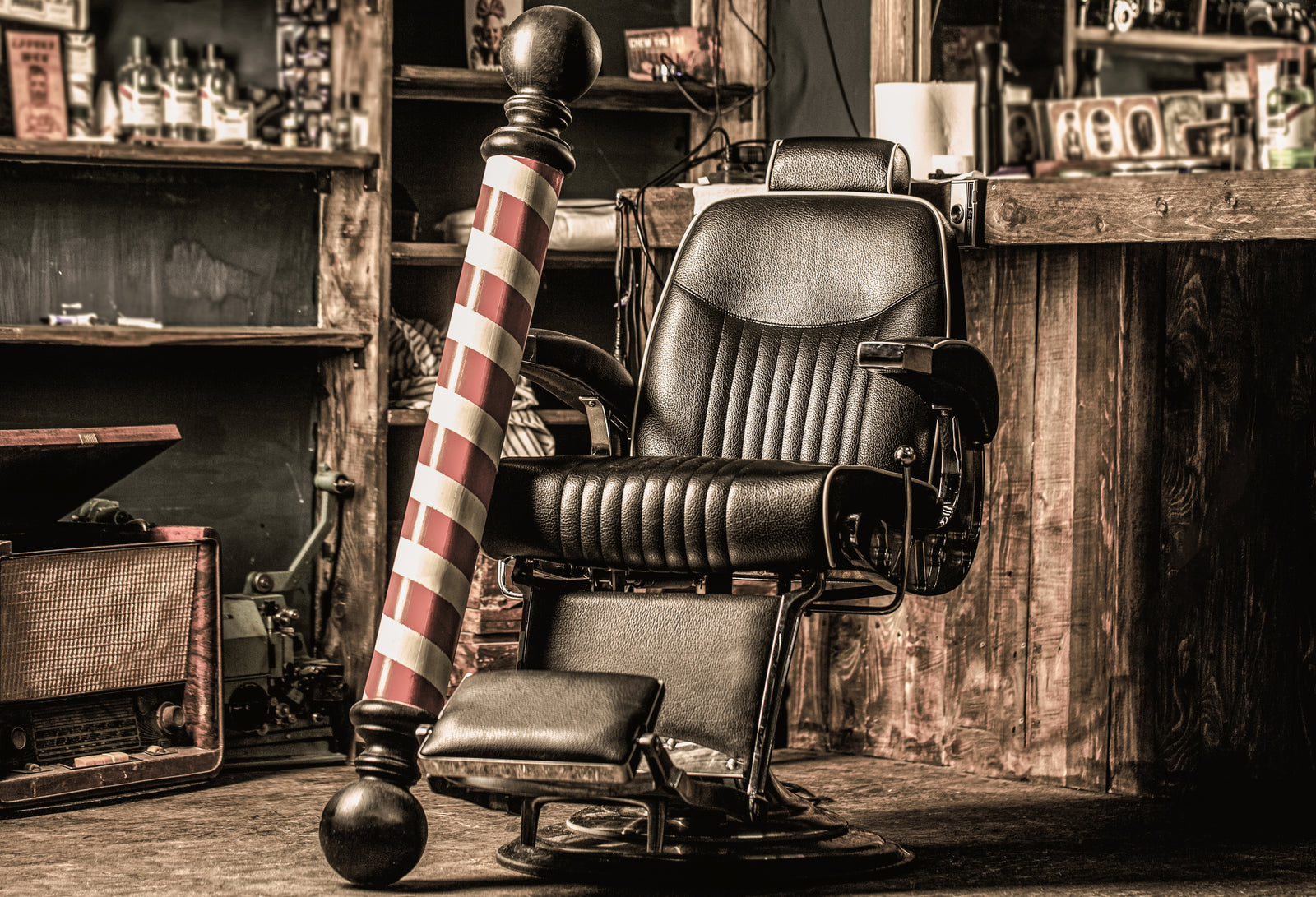 Vintage wallpaper – Authentic barber chair