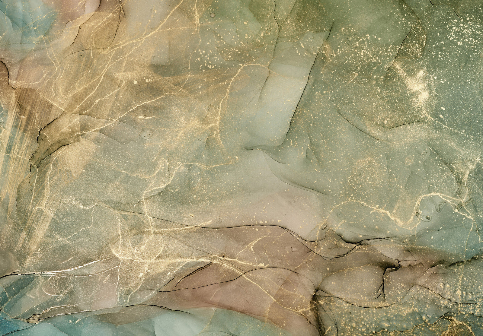 Abstract wallpaper – organic texture with golden highlights