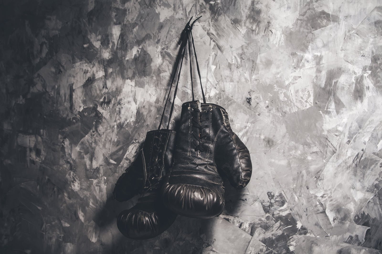 Sports wallpaper – Vintage boxing gloves