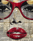 Papier Peint Art Urbain - Portrait Lunettes Rouges et Skyline