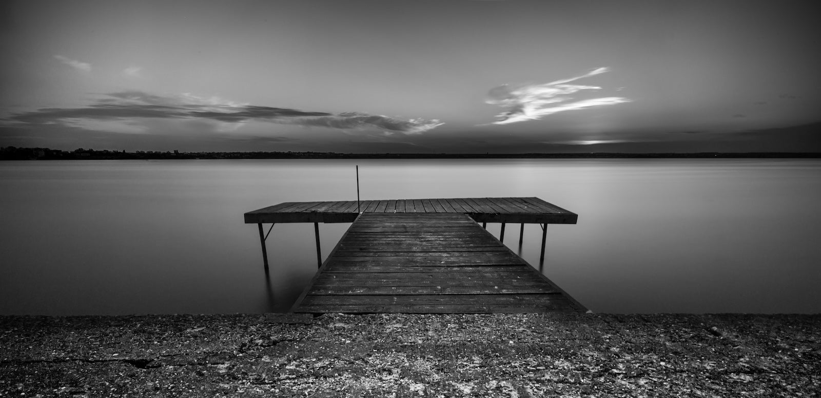 Papier Peint Paysage - Lac Sombre