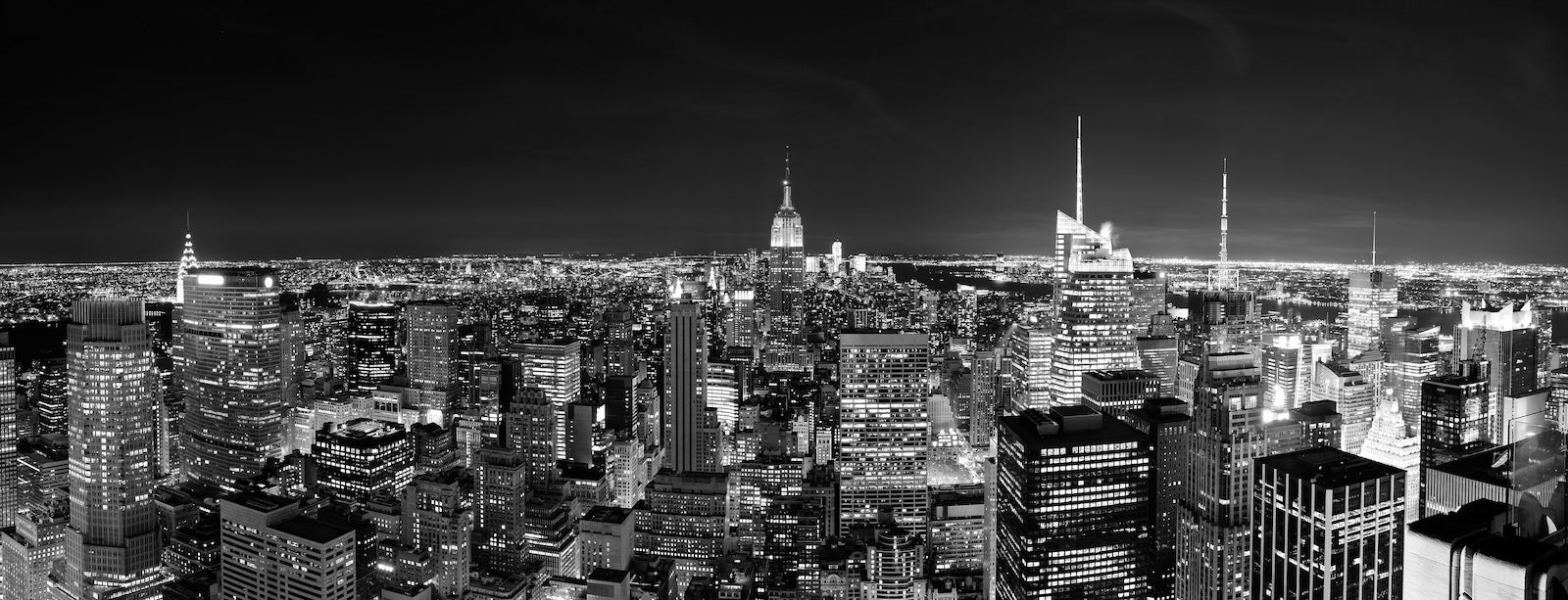 Papier Peint Noir et Blanc - Skyline Nocturne