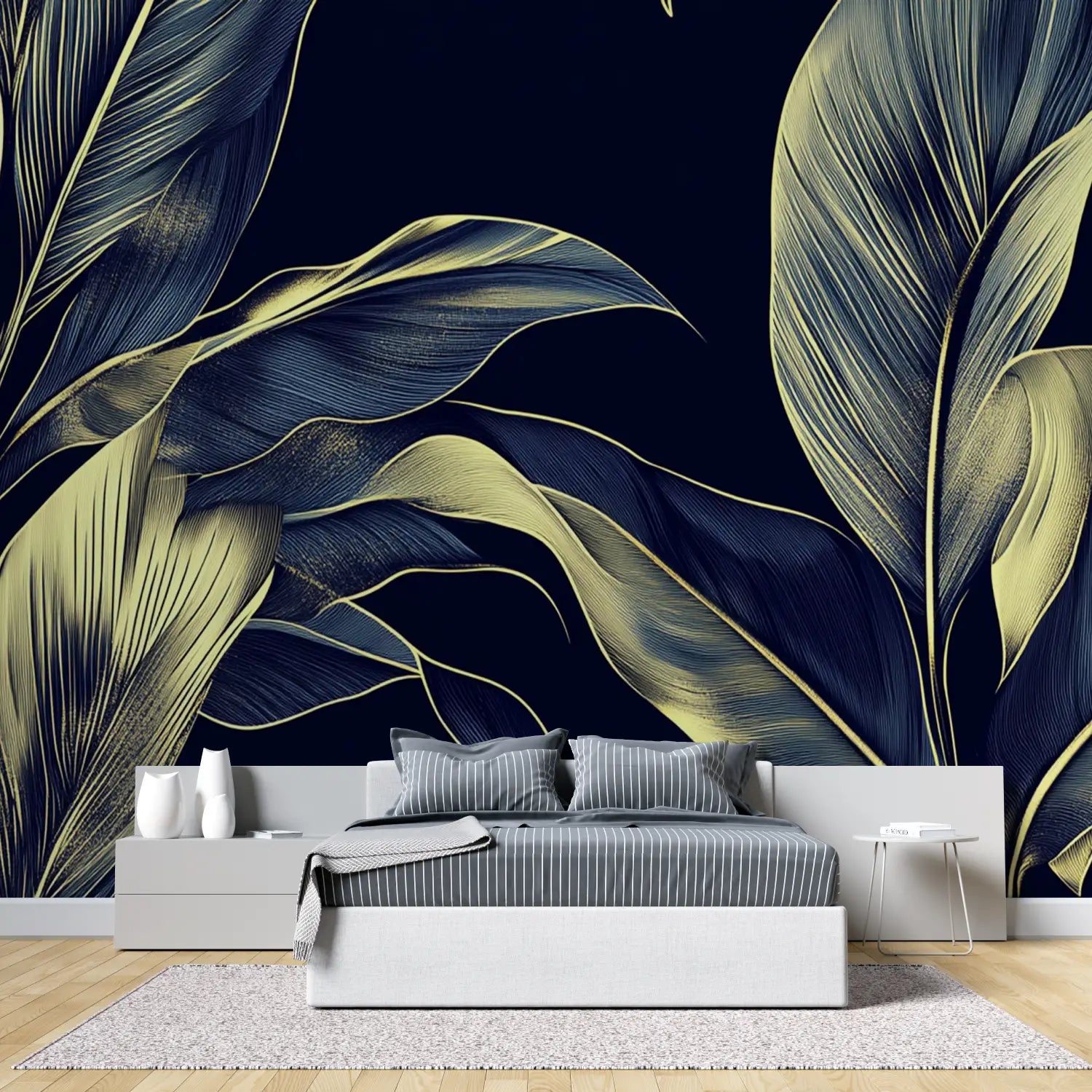 Papier Peint Feuillage – Palmes Dorées sur Fond Sombre