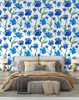 Papier Peint Floral – Fleurs Indigo sur Fond Ivoire