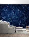 Papier Peint Floral – Arabesques Bleues sur Nuit