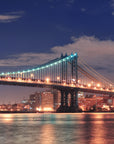 City Wallpaper – Manhattan Bridge illuminated at night