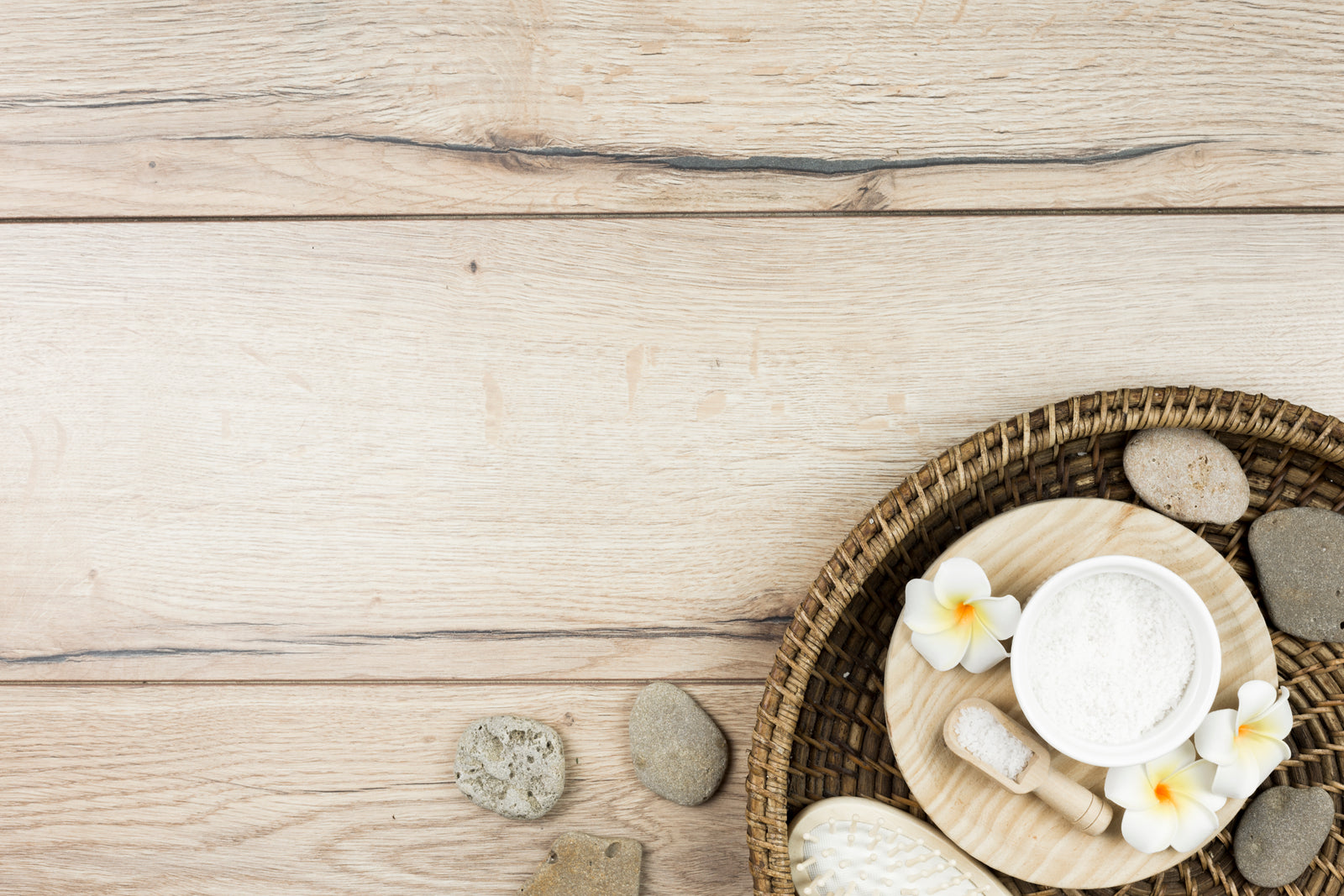 Spa wallpaper – Zen composition, light wood brush print